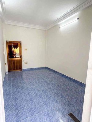 Nice house, standard offer, 1 ground a floor, heading for District 1. District 2 ok