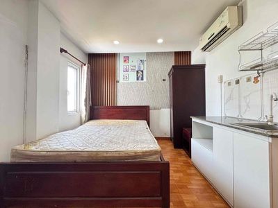 It's the owner of room Phan Văn Hớn-12.