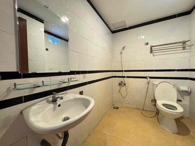 It's the owner of room Phan Văn Hớn-12.