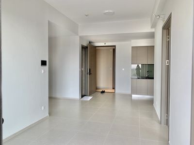 Rent two bedrooms, two toilets, move in now, seven million a month.