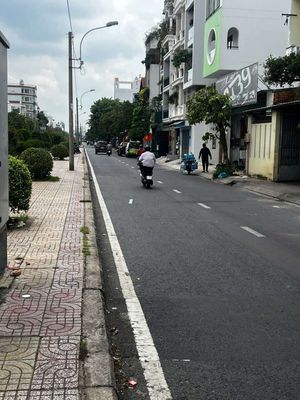 7 million_4 x13 m guard throughout mt Hiền Vương_to rent Tân Phú district