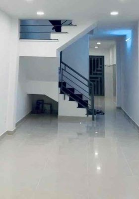 Nice new house, average prices, 1 st floor, N. Cold engine failure, nn machine OK