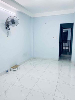 Nice new house, average prices, 1 st floor, N. Cold engine failure, nn machine OK