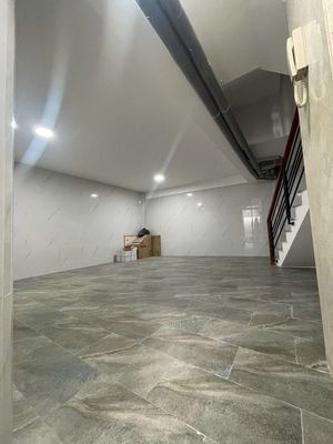 Five bedrooms with a Nguyễn Văn Đậu elevator. It's 30 million.
