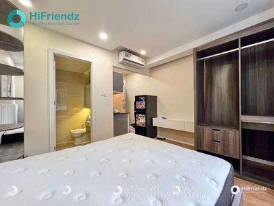 Rent de Full Seven.