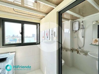 Private washing machine, new interior elevator, peace-building, lotion.