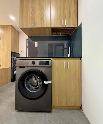 A fully-priced utility studio.