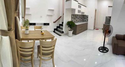 Nguyễn Oanhs. 3 bedrooms last September.