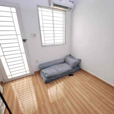 Rent the full furniture room -- elevators, washing machines, air conditioning.