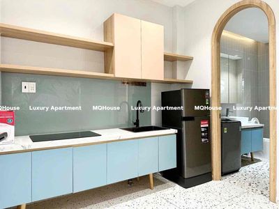 The studio one-to-one-year-old Bancol-Pacol system is raised with a small pet pet.