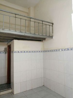 Rent room.