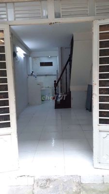 Hire a nice alley room.