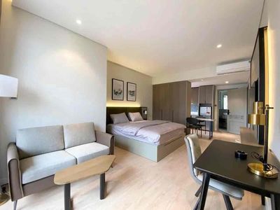 The deluxe kitchen house full of comfortable furniture right here in Pea