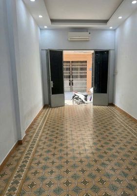 Nguyễn Tiểu La.5 x14 - 1 second floor 2 bedroom 2 alley toilets