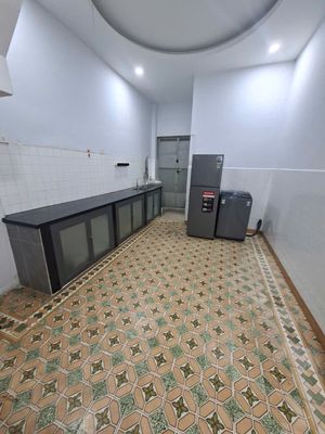 Nguyễn Tiểu La.5 x14 - 1 second floor 2 bedroom 2 alley toilets