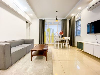 Rent a house full of furniture. Six rooms cost 83 million in or open an office.