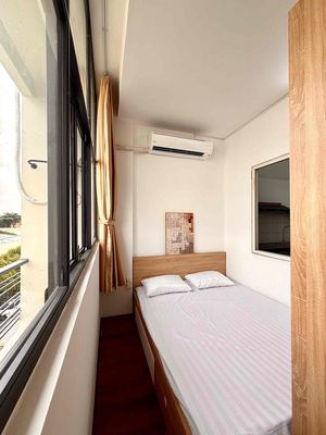 A Bancol bedroom right at Bạch Đằng airport.