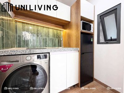 Studios separate the private washing machine kitchen near the market.