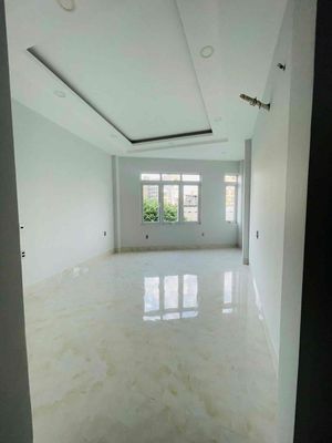 It's the owner of Nguyễn Văn Đậu--35 million a month.