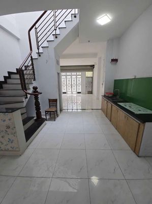 Two fronts of the battery - 520 meters per floor - 3 bedrooms - broad road