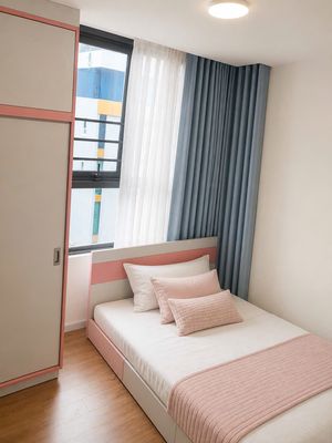 Rent the carilon apartment. Two bedrooms at 15 million.
