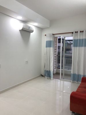 We need to rent the Sen apartment, Lạc Long Quân, District 11