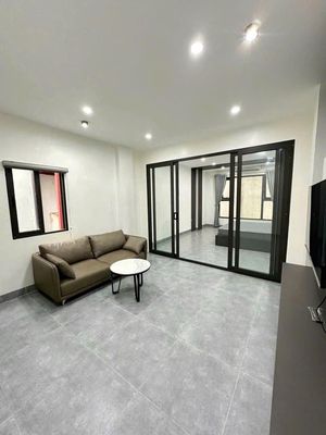 Room 42 m2_1 bedroom 1 living room with basic interior, elevator 139 Phan Đăng Lưu