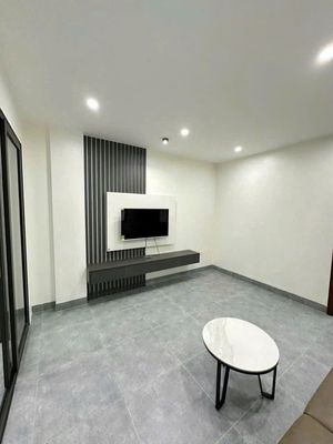 Room 42 m2_1 bedroom 1 living room with basic interior, elevator 139 Phan Đăng Lưu