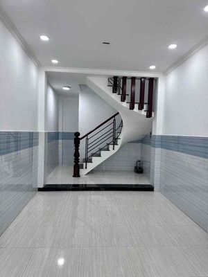 Rent the whole apartment - two-story new house - Bông Sao District 8: 11 million.