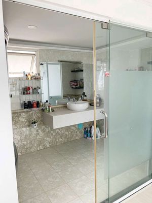 Rent a room in a high-end apartment.