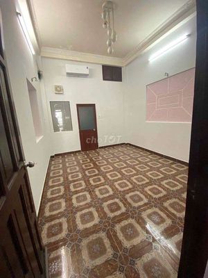 Four bedrooms- 17 million-Hoàng Hoa Thám bedrooms.
