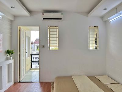 There's only one service apartment -- a 5-million-Nguyễn Văn Khối-Gò Vấp balcony studio.