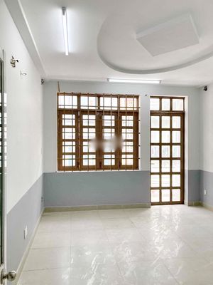 Renting two floors in front of 730 Hưng Phú District 8