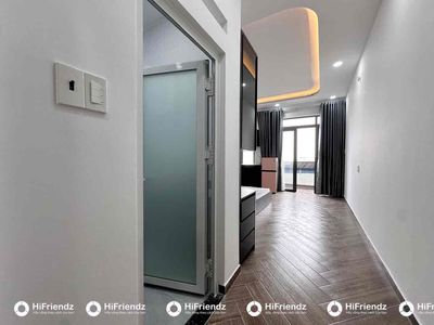 Let's rent the new apartment 100% of the Royal Service department near the Round of Funkylin