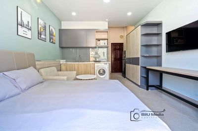 Rent the Great Duke's House near Marrey Mart District 7