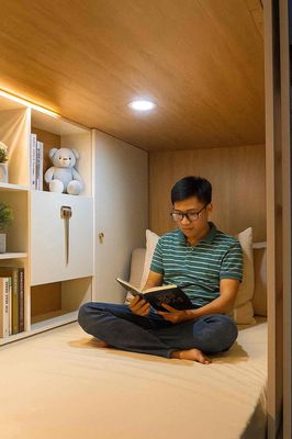 The new male sleepbox dorm offers near the lotte mart