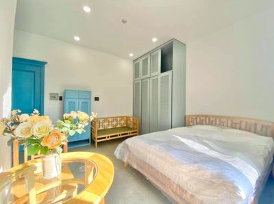 25 M2 just built an entire interior at the University of Charitable College, Ueh Economics.