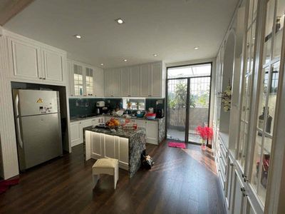 To rent the entire house the beautiful interior of Mizuki Island.