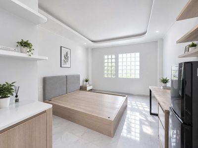 Nice room. Ung Văn Khiêm.