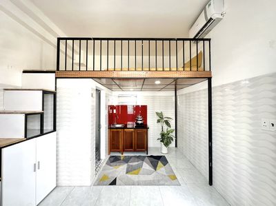 loose-stlocked elevator - full interior right Xô Viết Nghệ Tĩnh bt