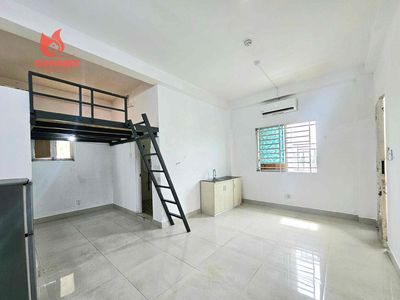 Rent room near a commercial university.