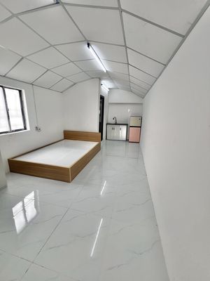 Rent floor room 305- Full Seven.