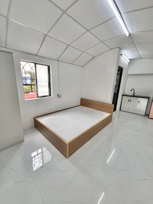 Rent floor room 305- Full Seven.