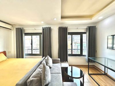 The high-end apartment is right near the University of Tescence.