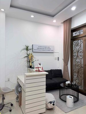 Rent a Số 7 alley house, Thủ Đức car parked door