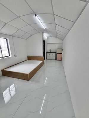 Rent floor room 305- Full Seven.