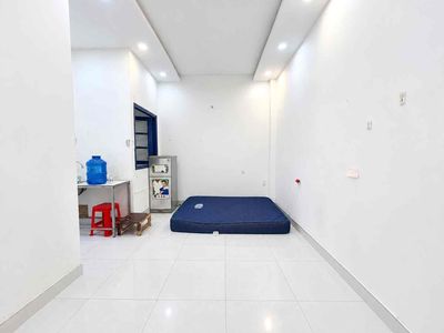 PTân Hưng service apartment is good. 3/3 cars.