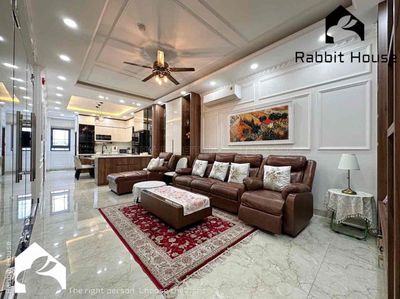 Master of three bedrooms, three bathrooms full of high-end furniture right in the docket's chain.