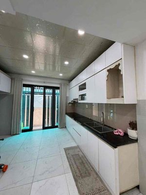 We need to rent the original house -5 P sleeping - elevator Bình Thạnh. 22