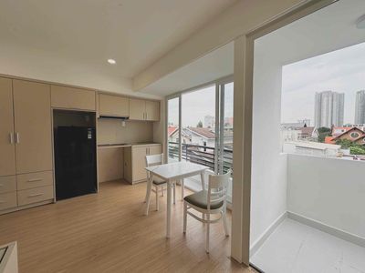 [Cellar 2] - The Guardian rents the roof of the brain - The balcony, the private washing machine!